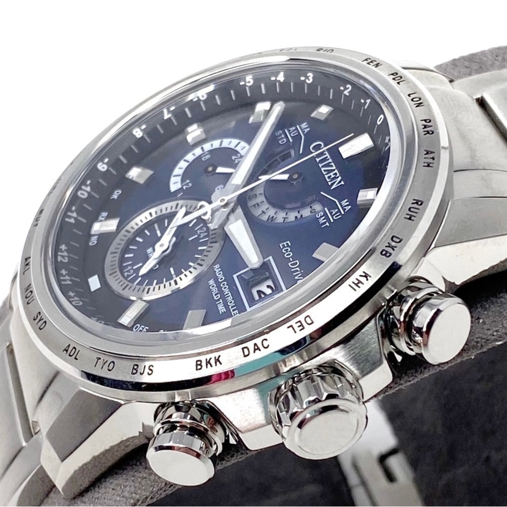 Citizen Eco-Drive World Time A-T Bracelet Watch Solar Silver-Toned w/ Blue Face - Picture 4 of 13